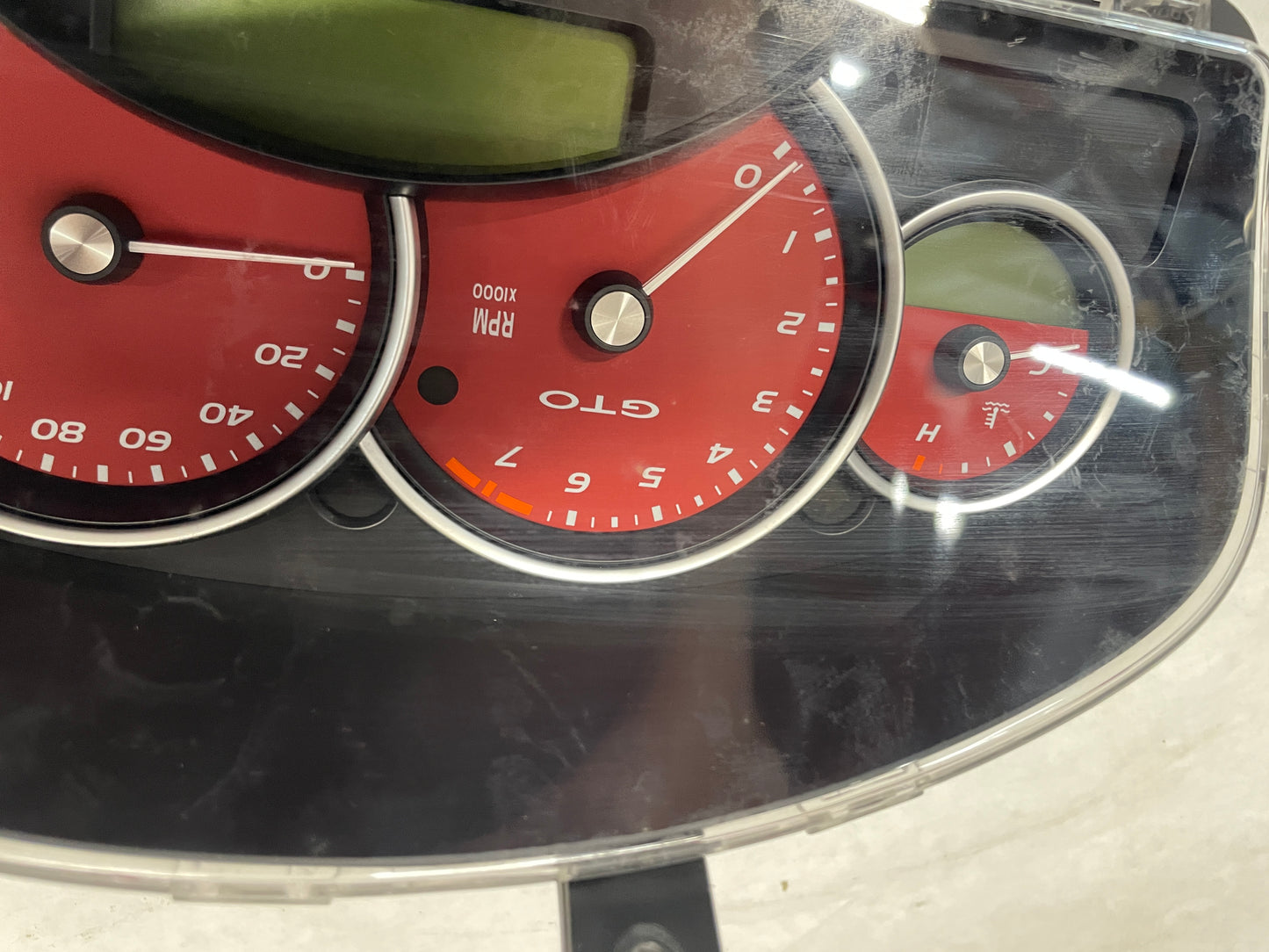 2005 Pontiac GTO Red Gauge Cluster Speedometer OEM - Day's Parts Yard
