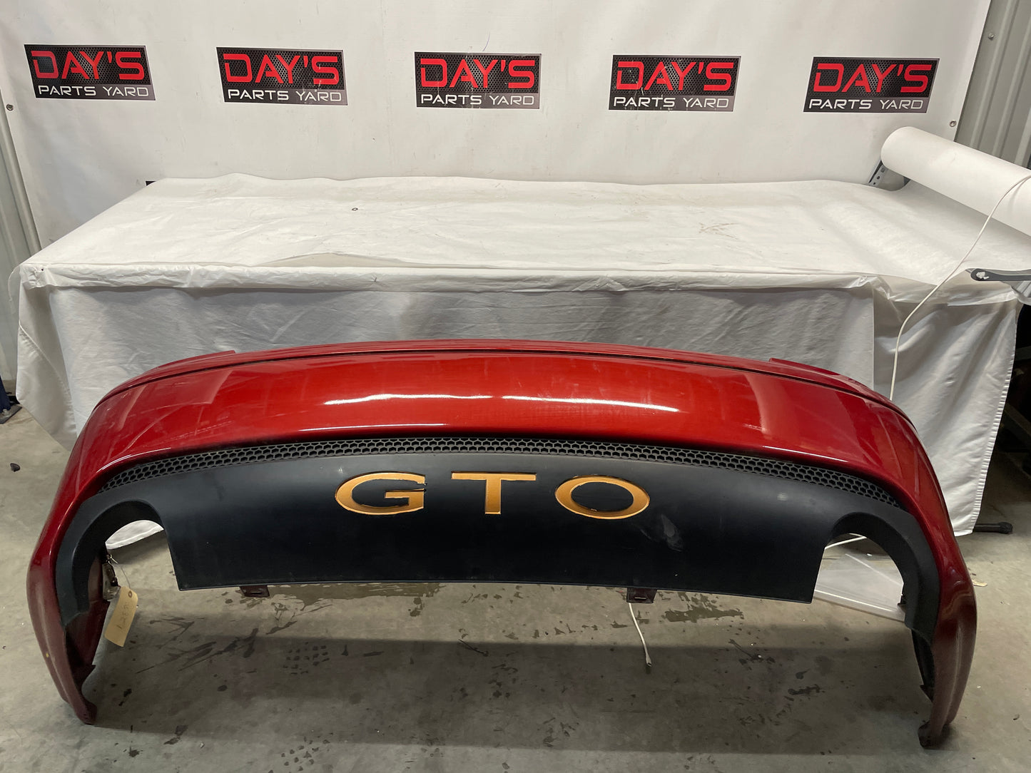 2006 Pontiac GTO Rear Bumper Cover w/ Lower Insert Valance Diffuser Panel OEM