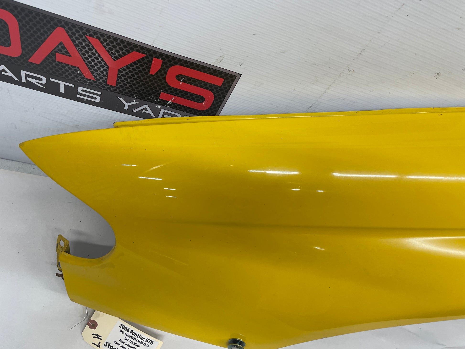 2004 Pontiac GTO LH Driver Front Fender OEM - Day's Parts Yard