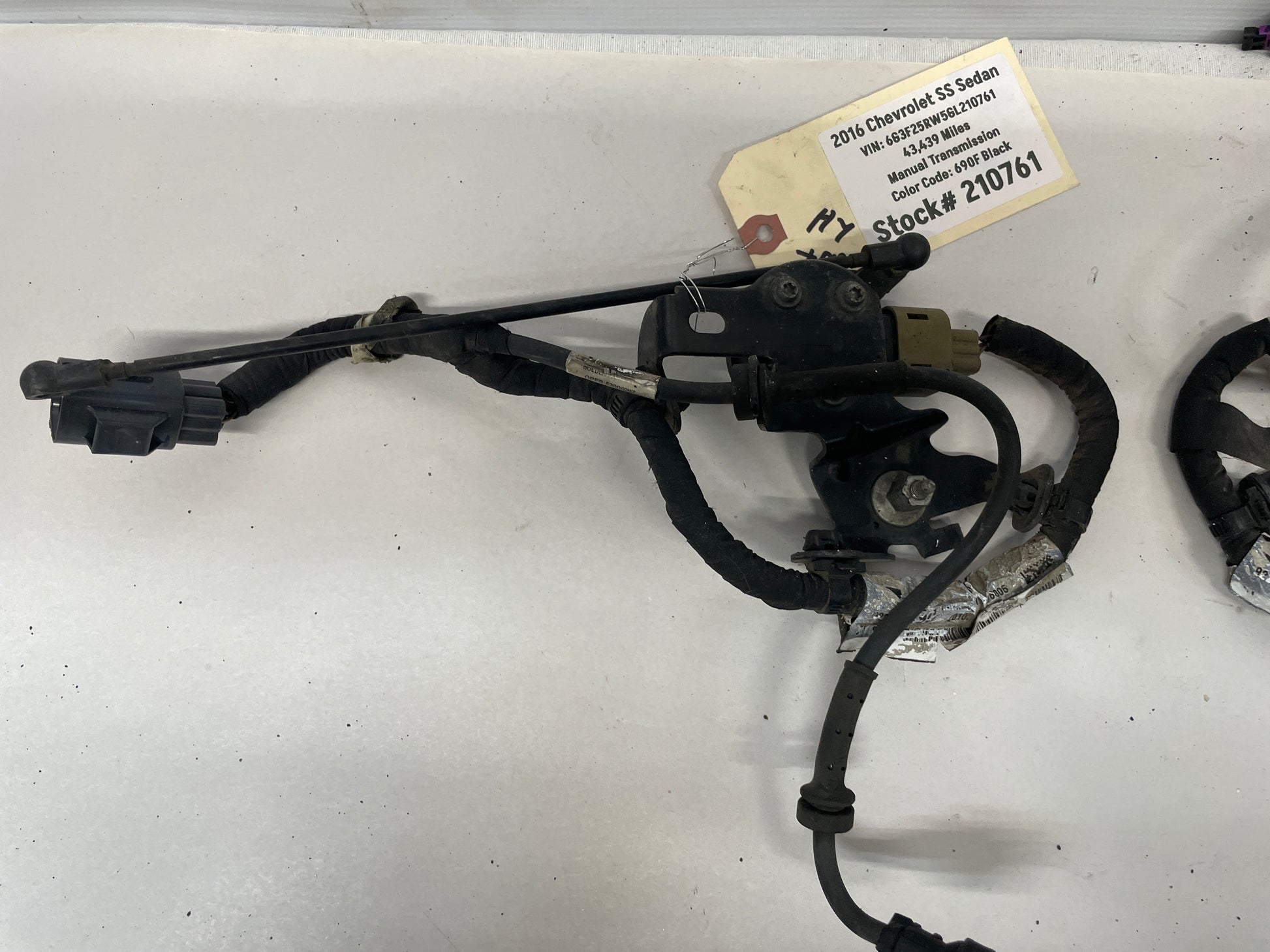 2016 Chevy SS Sedan RH & LH Front Suspension Ride Control Height Sensors OEM - Day's Parts Yard