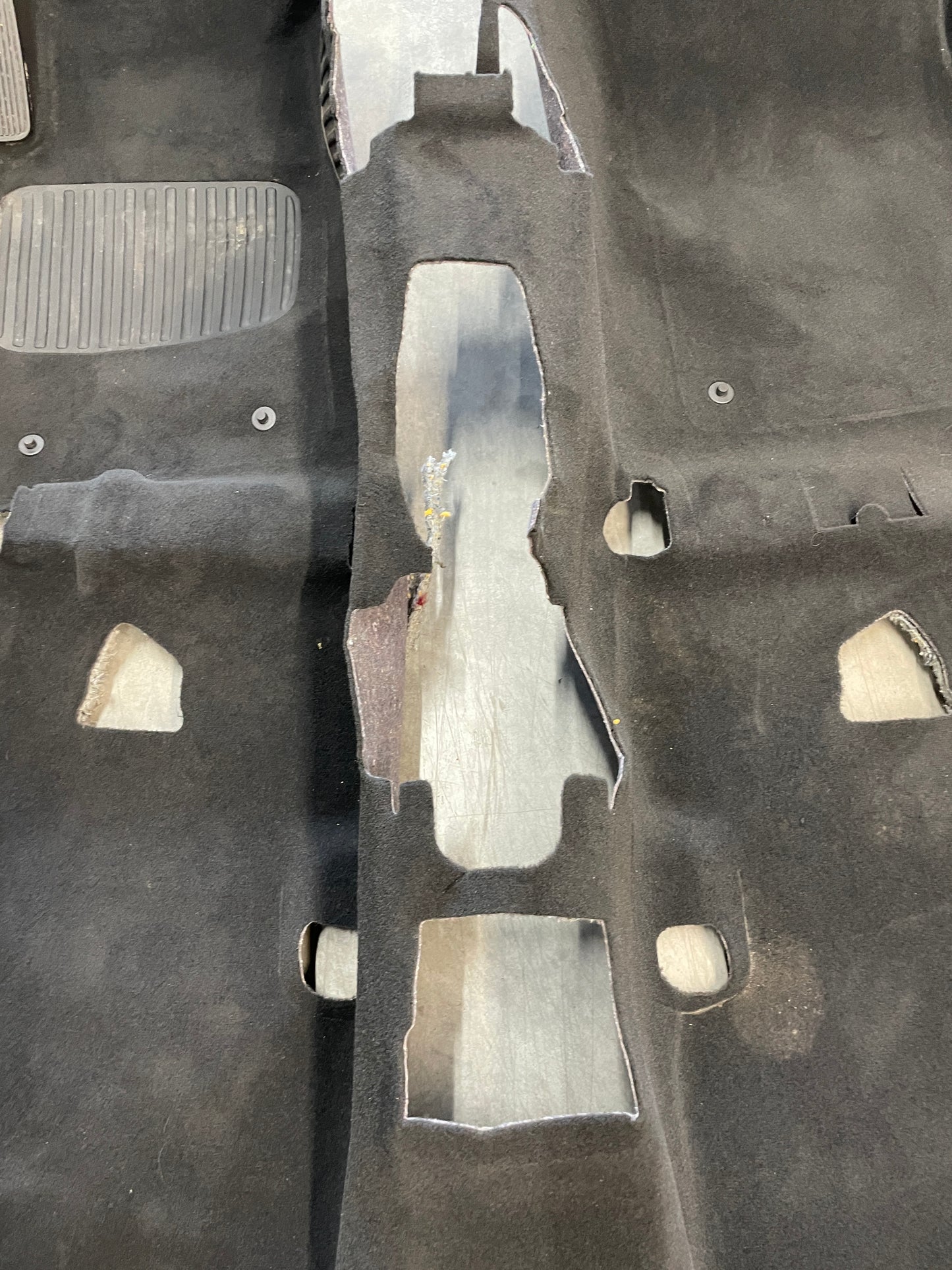 2009 Pontiac G8 Complete Floor Carpet OEM - Day's Parts Yard