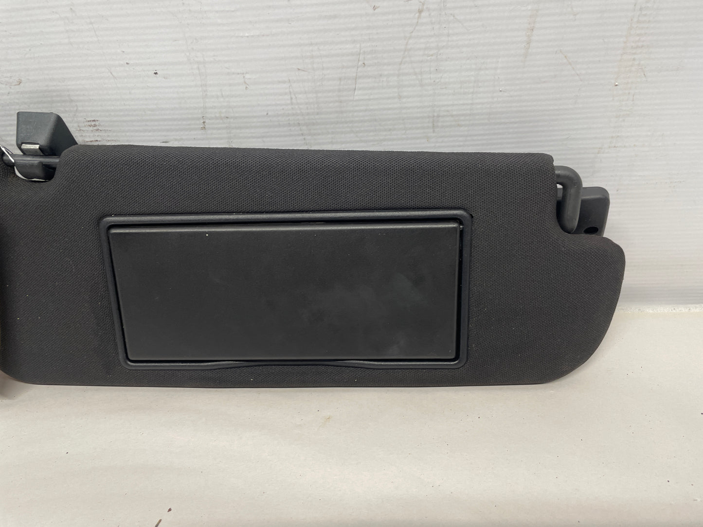 2004 Pontiac GTO RH & LH Sun Visors Sunvisors w/ Clips OEM - Day's Parts Yard