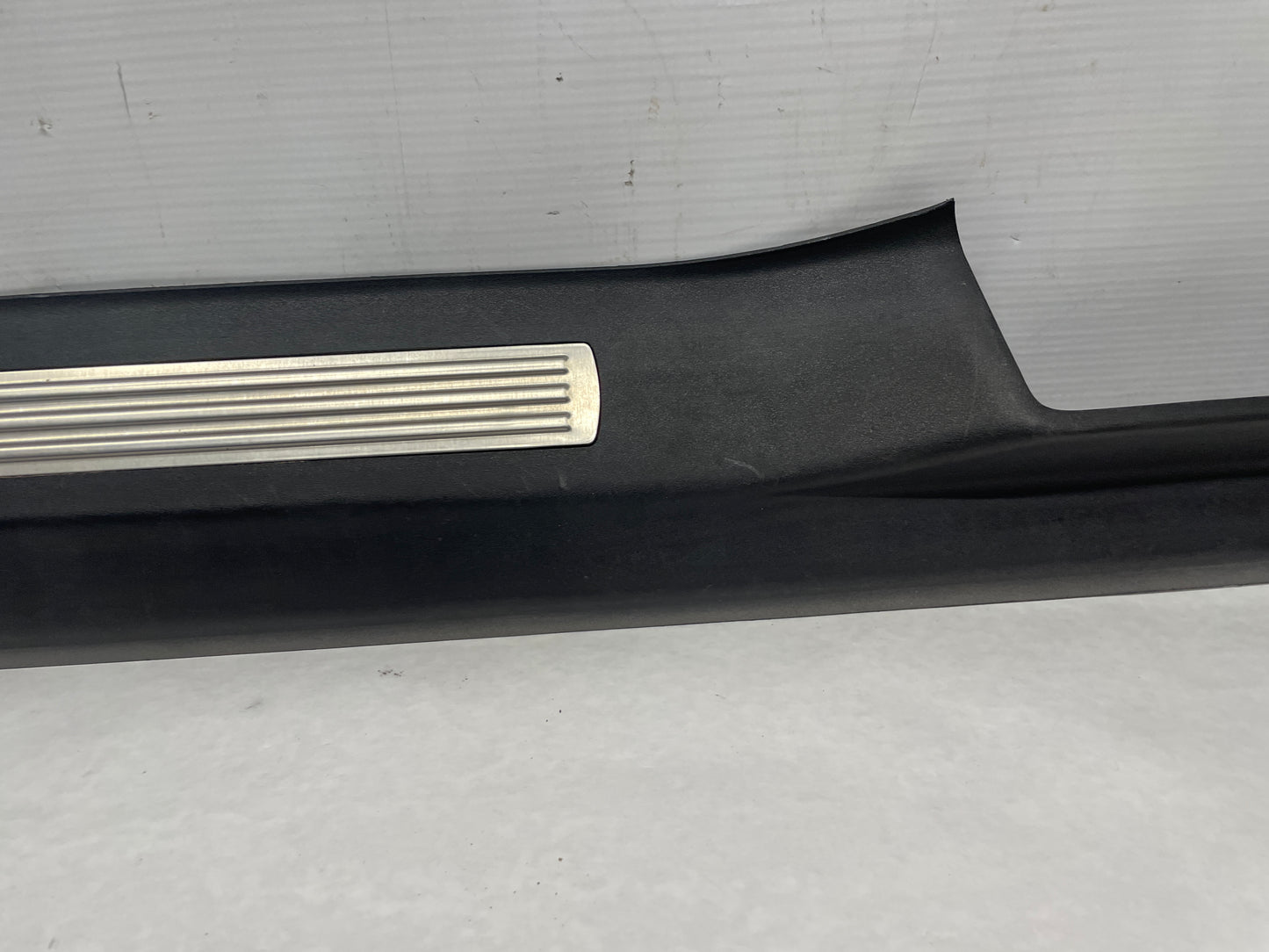 2014 Chevy SS Sedan LH Driver Front Door Scuff Sill Plate Panel OEM