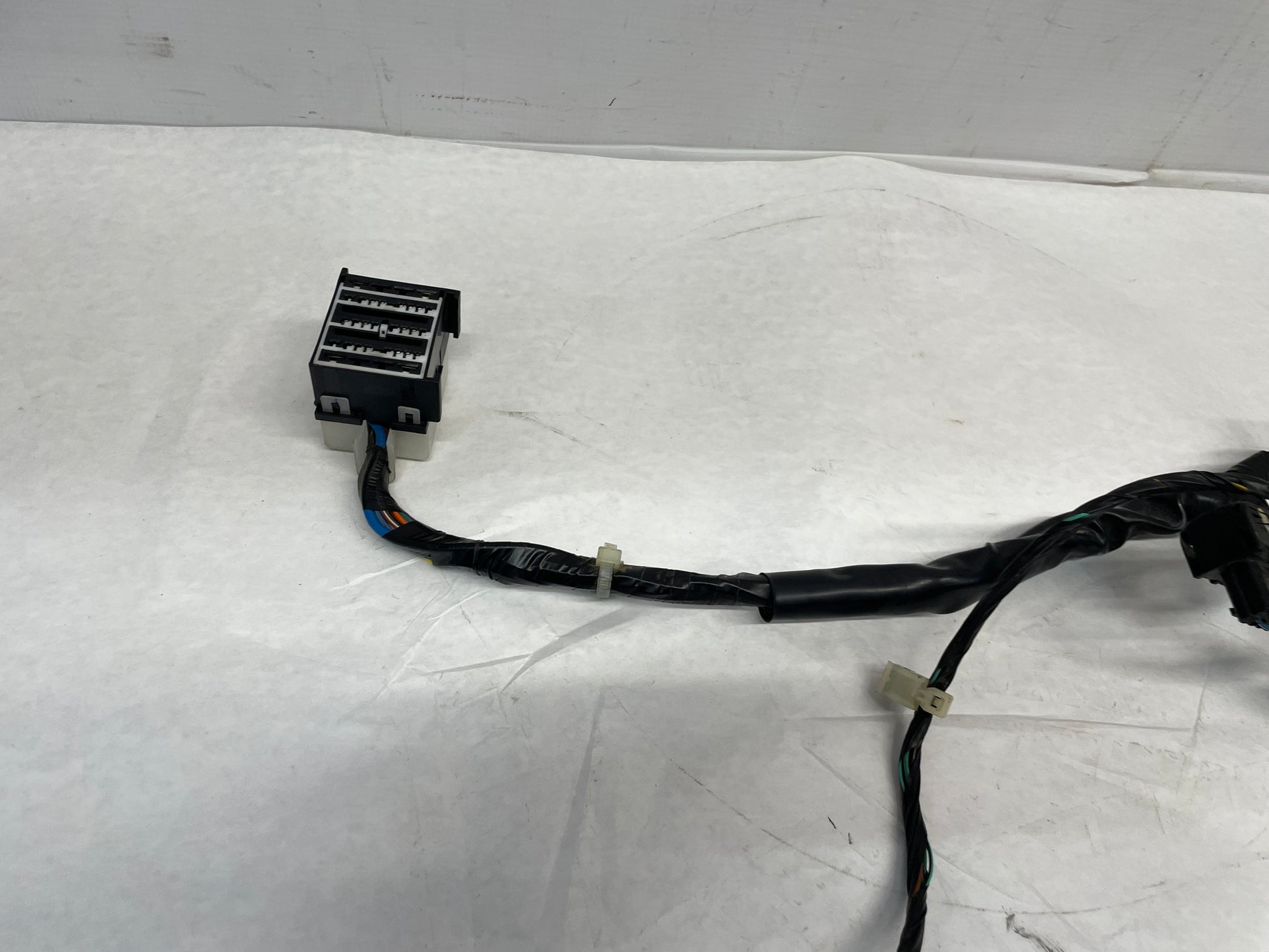 2009 Pontiac G8 Radiator Core Support Head Light Lamp Wiring Wire Harness OEM - Day's Parts Yard
