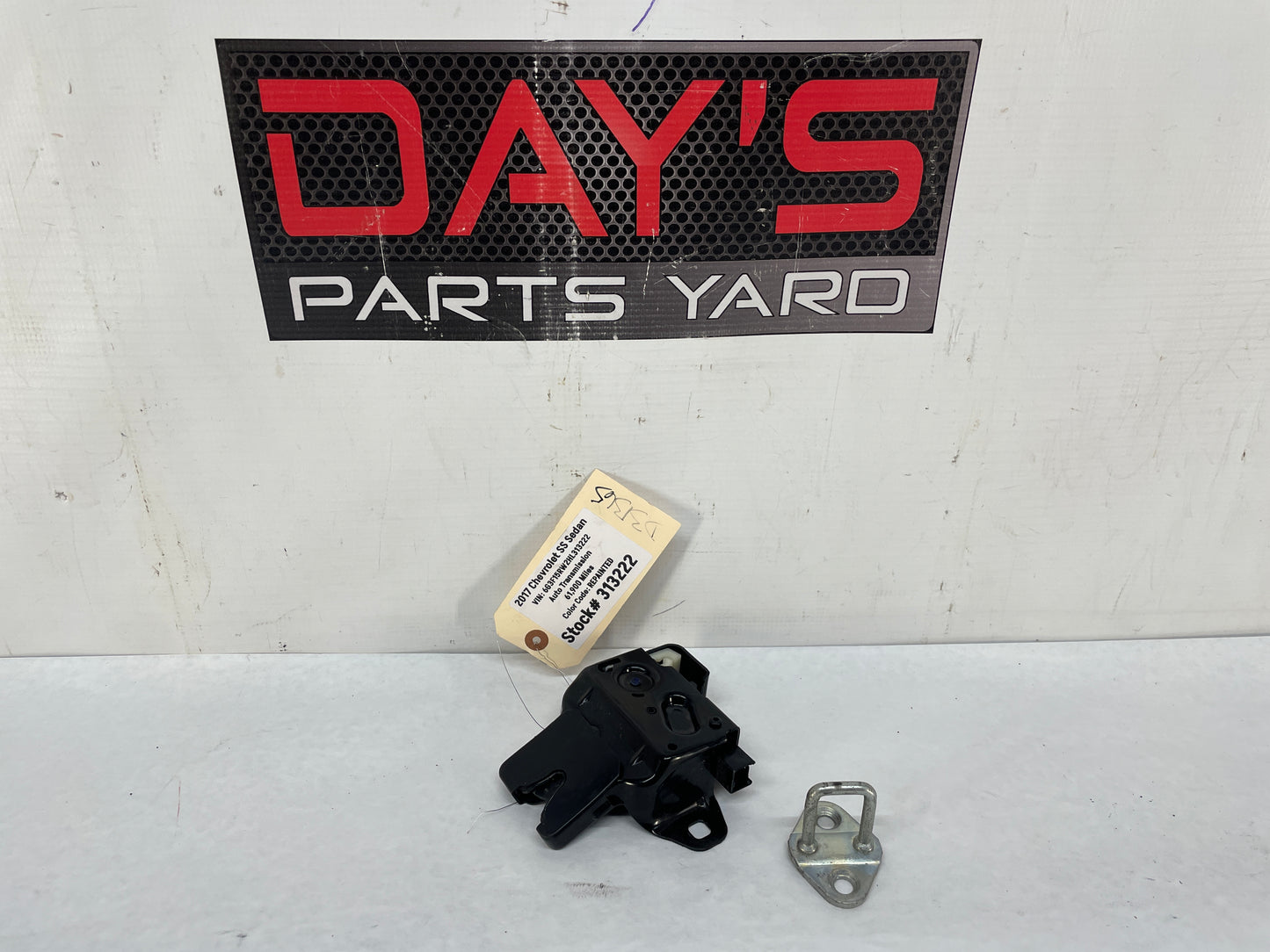 2017 Chevy SS Sedan Trunk Deck Lid Latch Lock Actuator Striker OEM - Day's Parts Yard