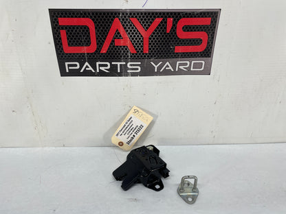 2017 Chevy SS Sedan Trunk Deck Lid Latch Lock Actuator Striker OEM - Day's Parts Yard