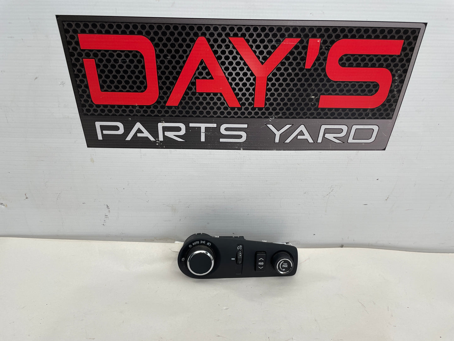 2017 Chevy SS Sedan Head Light Lamp Control Switch  OEM