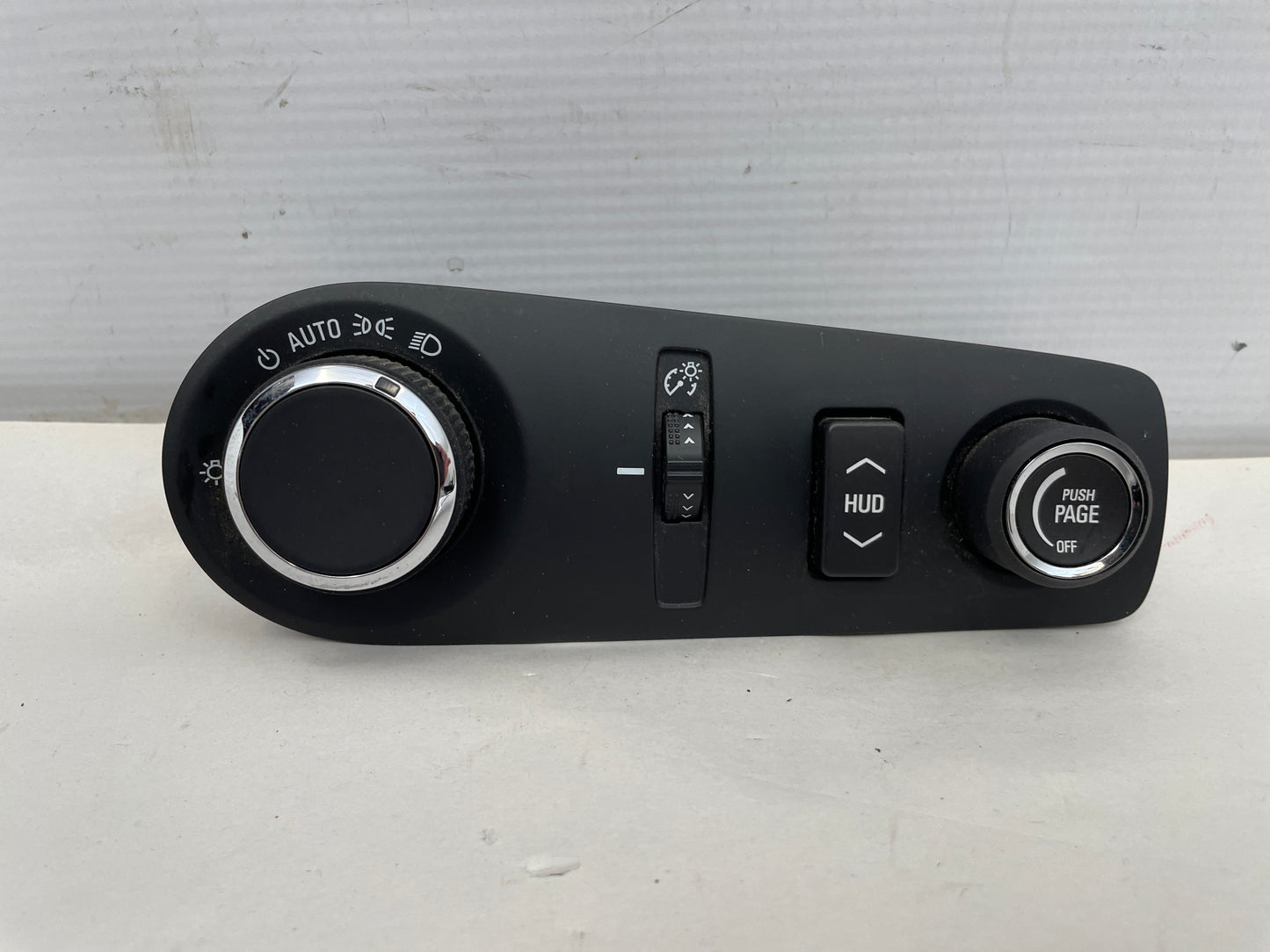 2017 Chevy SS Sedan Head Light Lamp Control Switch  OEM