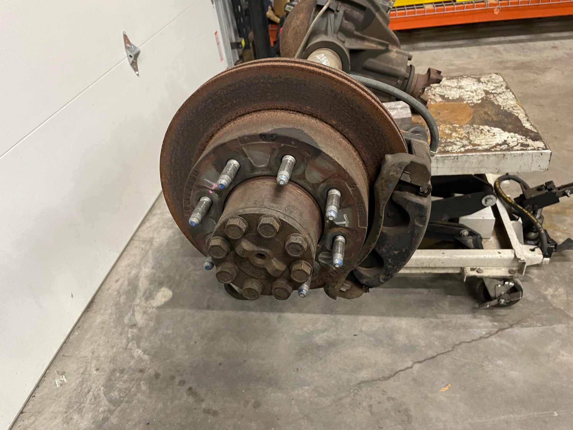 2003 Chevy Silverado C3500 Rear End Axle Carrier Rearend Differential GT5 4.10LSD OEM - Day's Parts Yard