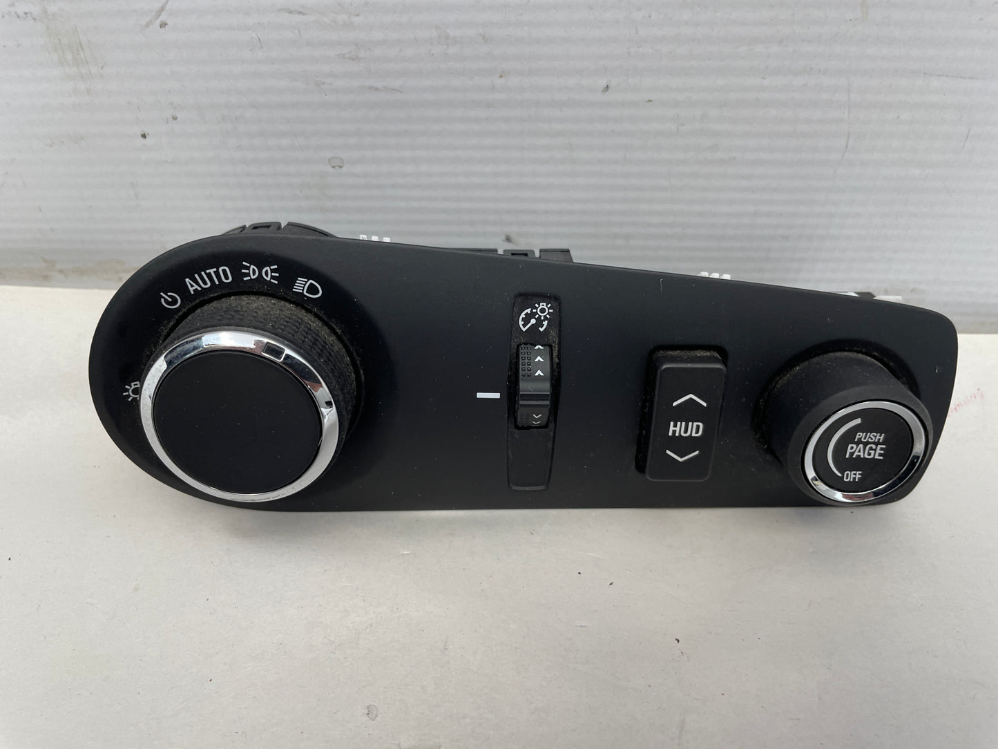 2017 Chevy SS Sedan Head Light Lamp Control Switch  OEM