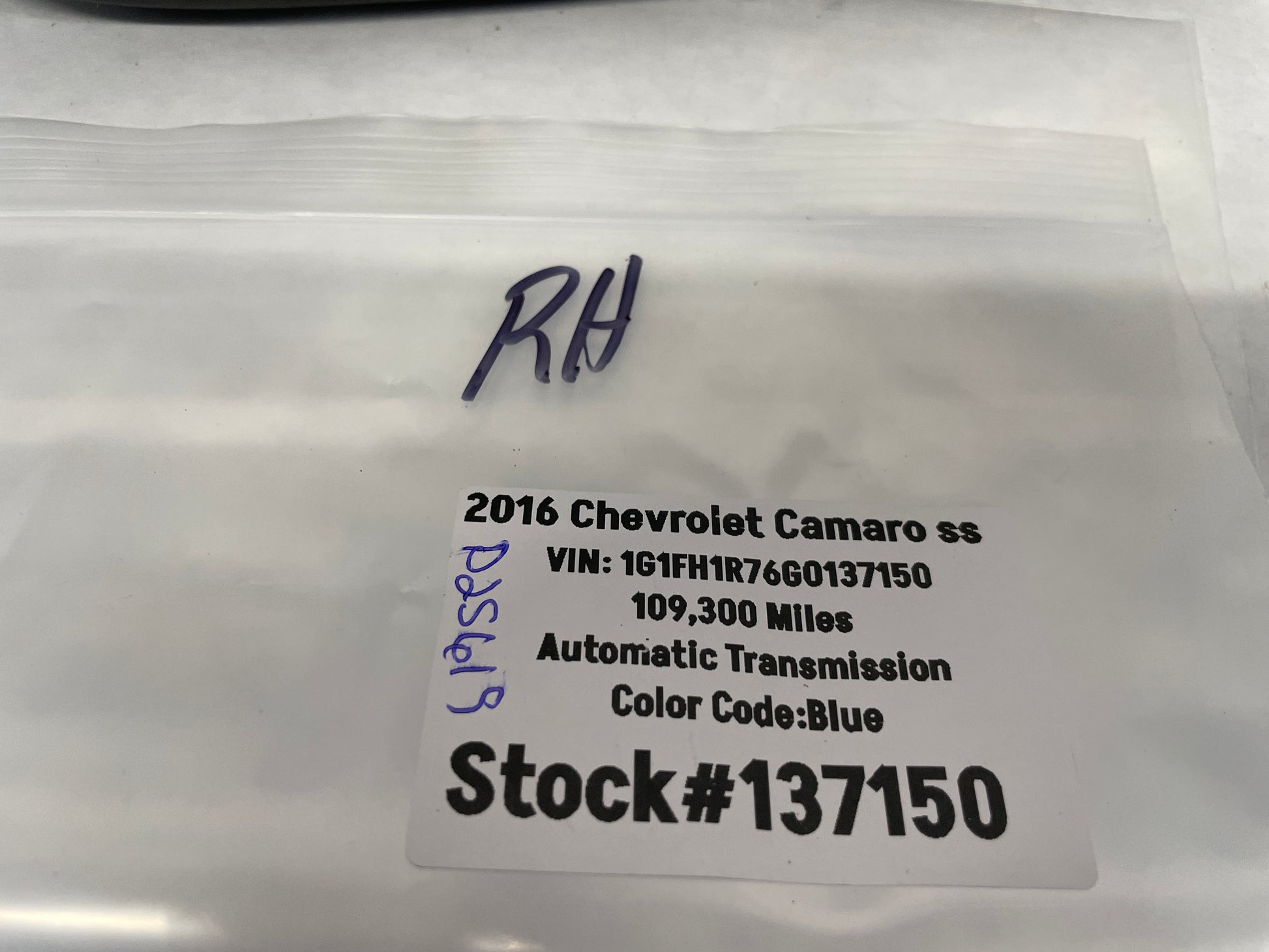 2016 Chevy Camaro SS RH Passenger Center Console Extension Knee Pad Panel OEM - Day's Parts Yard