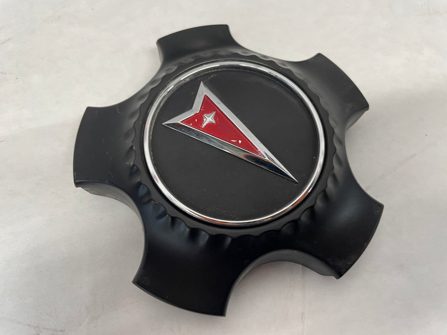 2009 Pontiac G8 GT Wheel Center Caps OEM - Day's Parts Yard