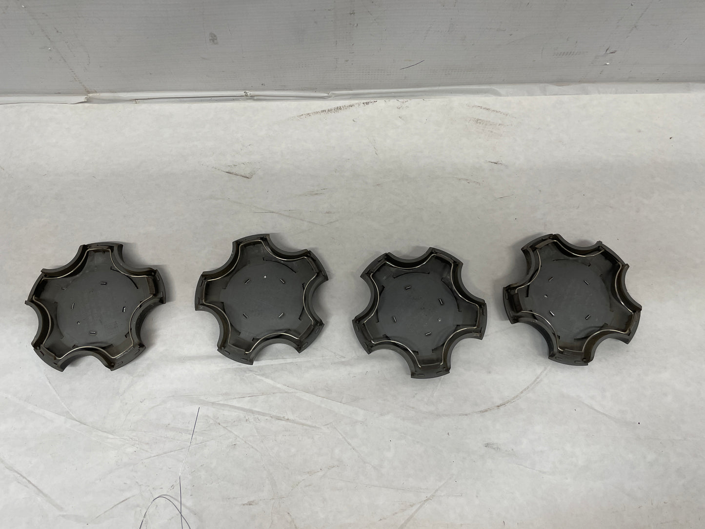 2009 Pontiac G8 GT Wheel Center Caps OEM - Day's Parts Yard