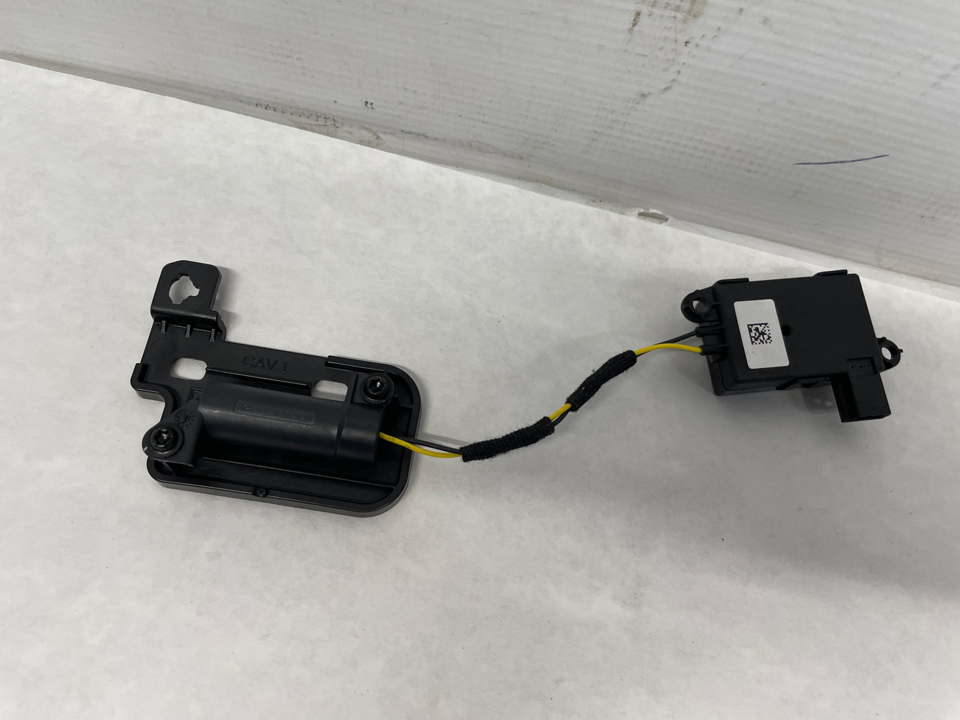 2016 Chevy Camaro SS Theft Deterrent Alarm Module Sensor OEM - Day's Parts Yard
