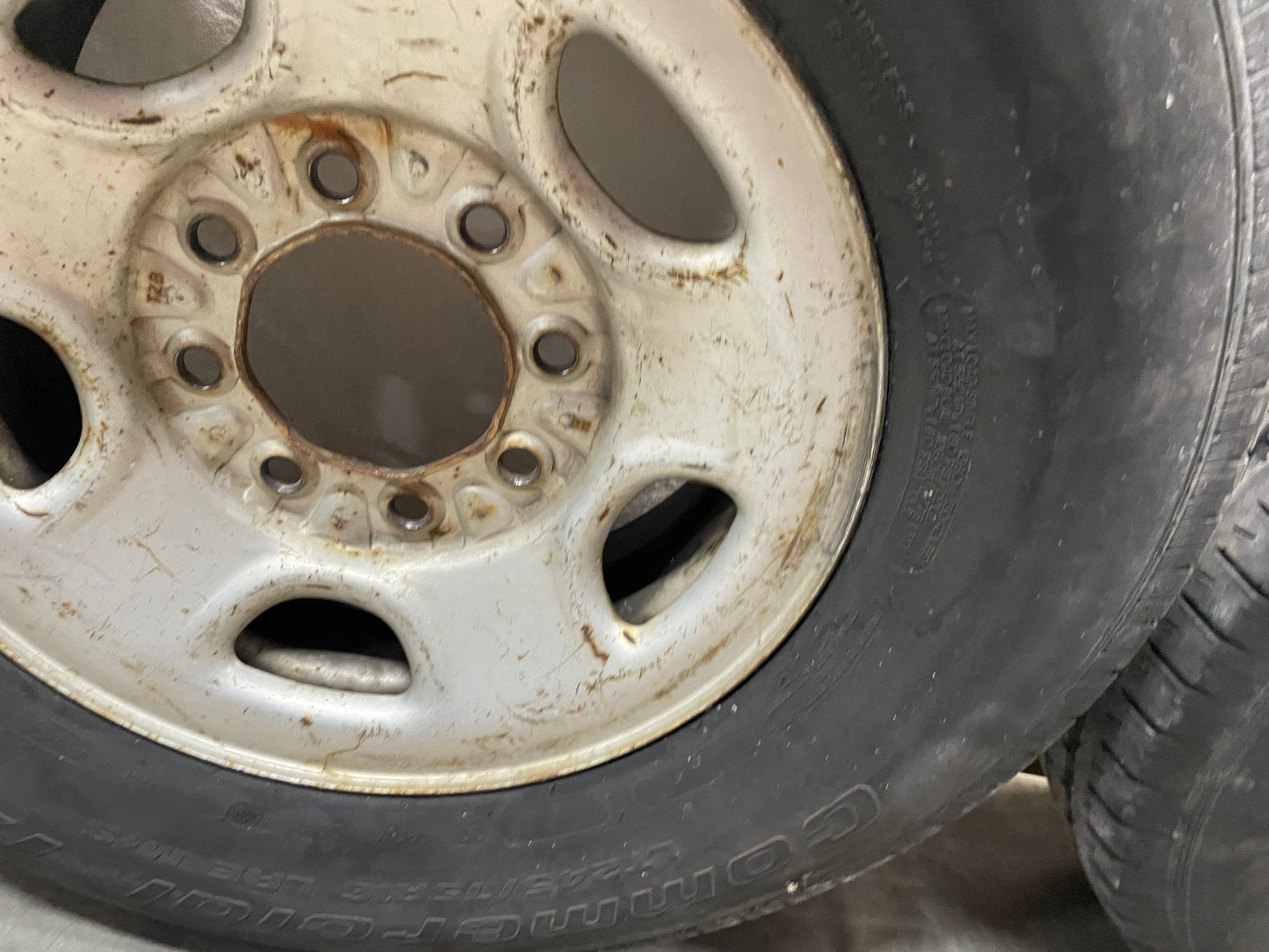 2003 Chevy Silverado C2500 Factory OEM Wheels and Tires Set - Day's Parts Yard