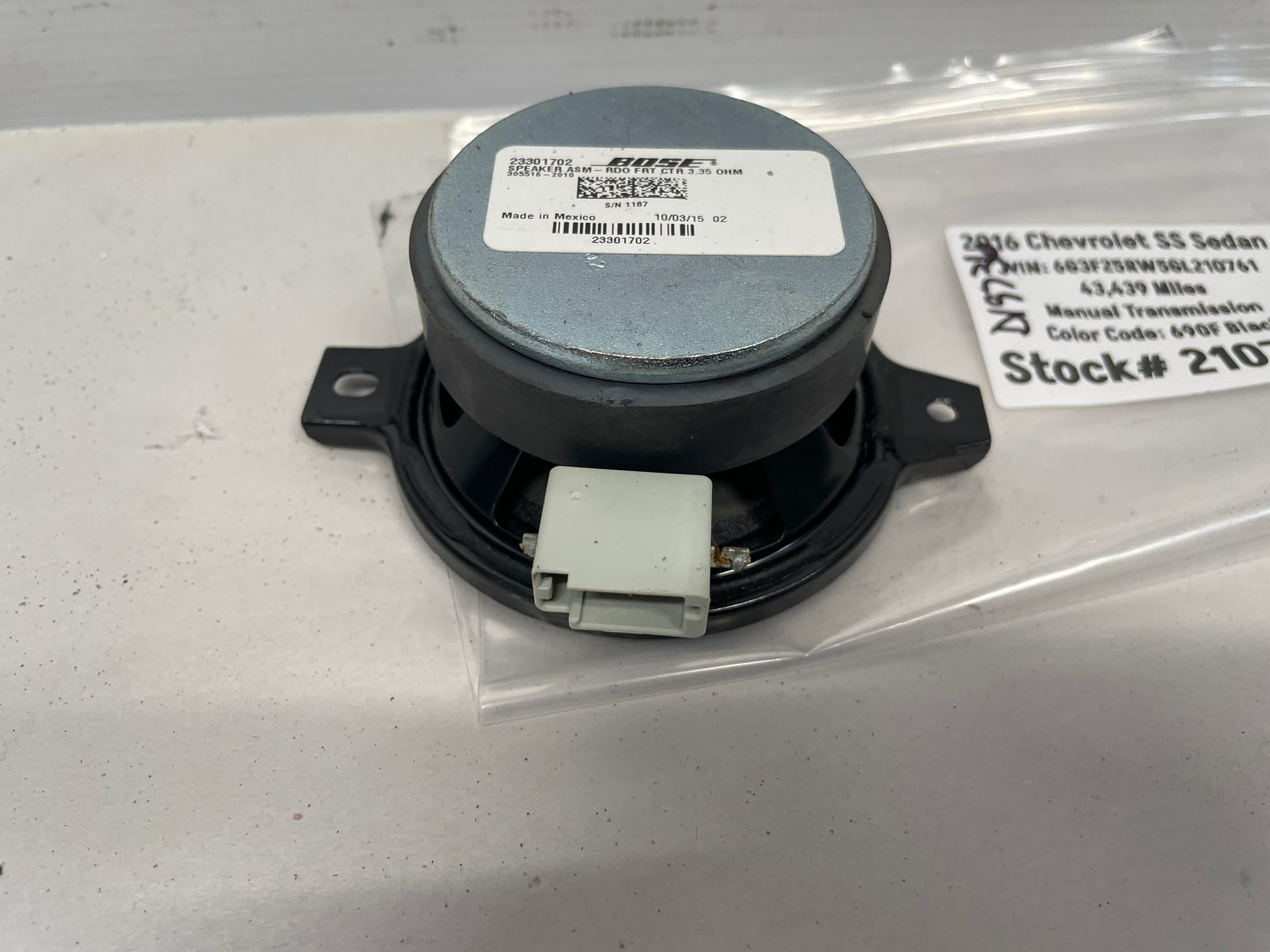 2016 Chevy SS Sedan Center Dashboard Radio Speaker OEM - Day's Parts Yard