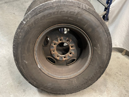2003 Chevy Silverado C2500 Factory OEM Wheels and Tires Set - Day's Parts Yard