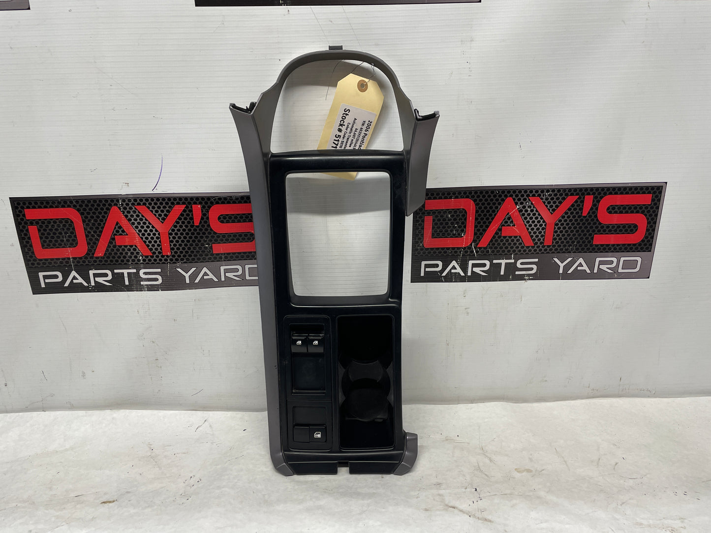 2006 Pontiac GTO Center Console Shifter Bezel Trim Plate Window Switches OEM