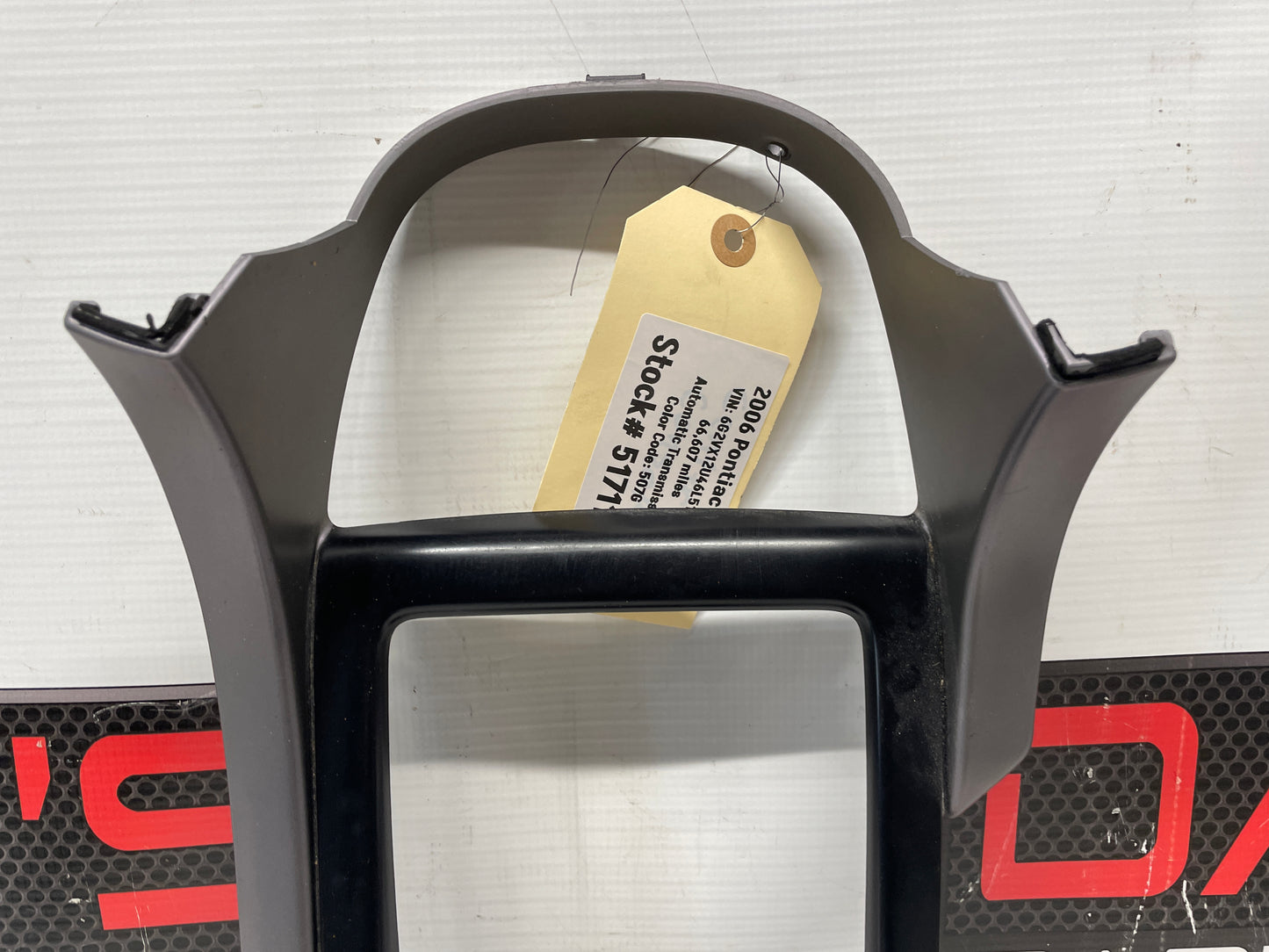 2006 Pontiac GTO Center Console Shifter Bezel Trim Plate Window Switches OEM