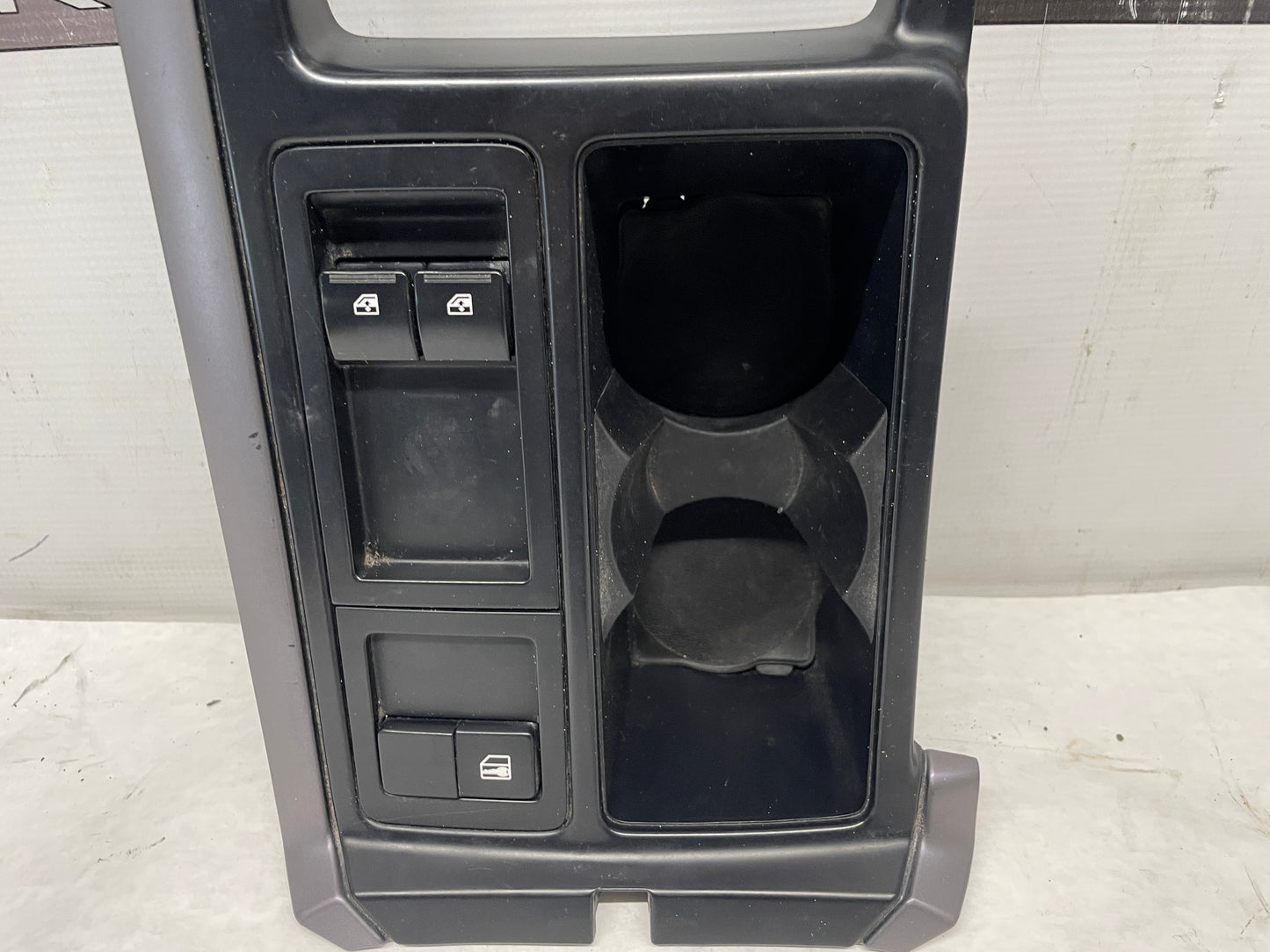 2006 Pontiac GTO Center Console Shifter Bezel Trim Plate Window Switches OEM