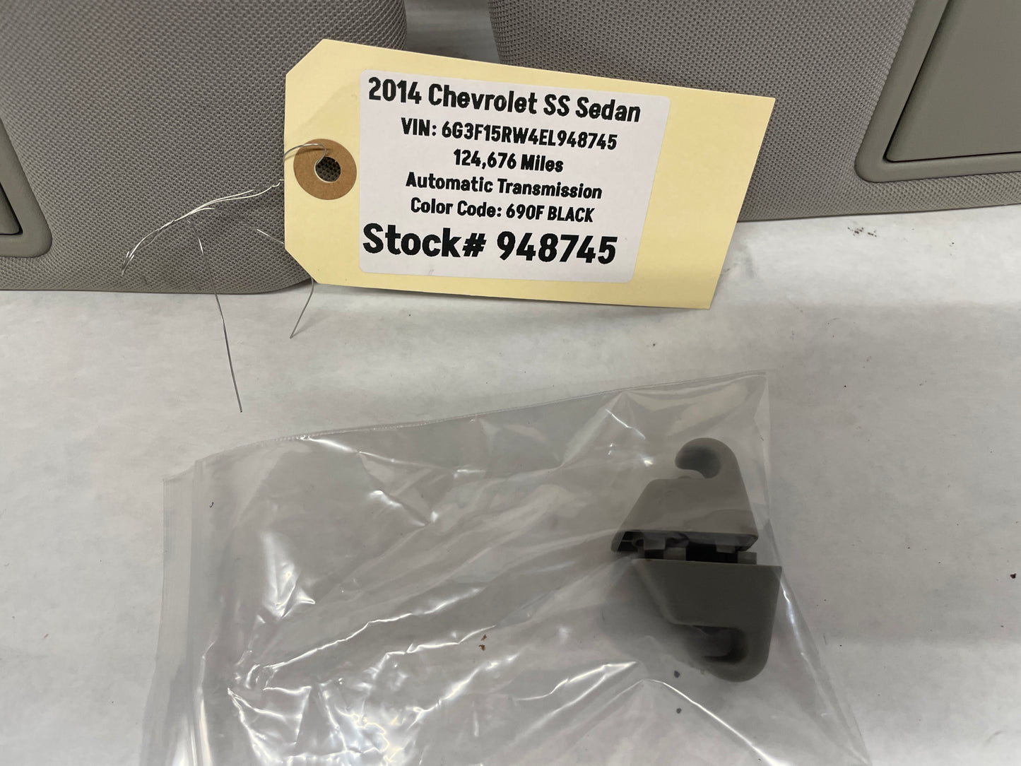 2014 Chevy SS Sedan RH & LH Sun Visor Sunvisor Shade Set w/ Clips OEM