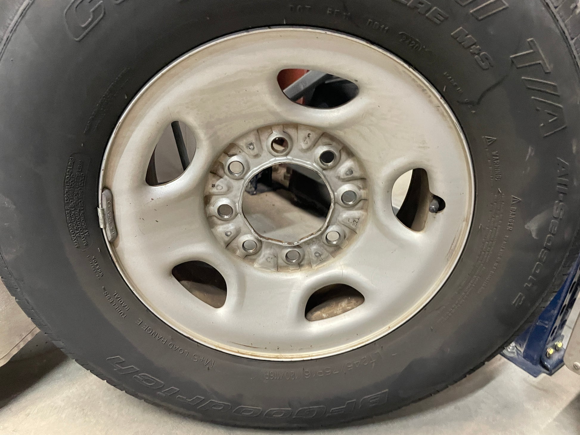2003 Chevy Silverado C2500 Factory OEM Wheels and Tires Set - Day's Parts Yard