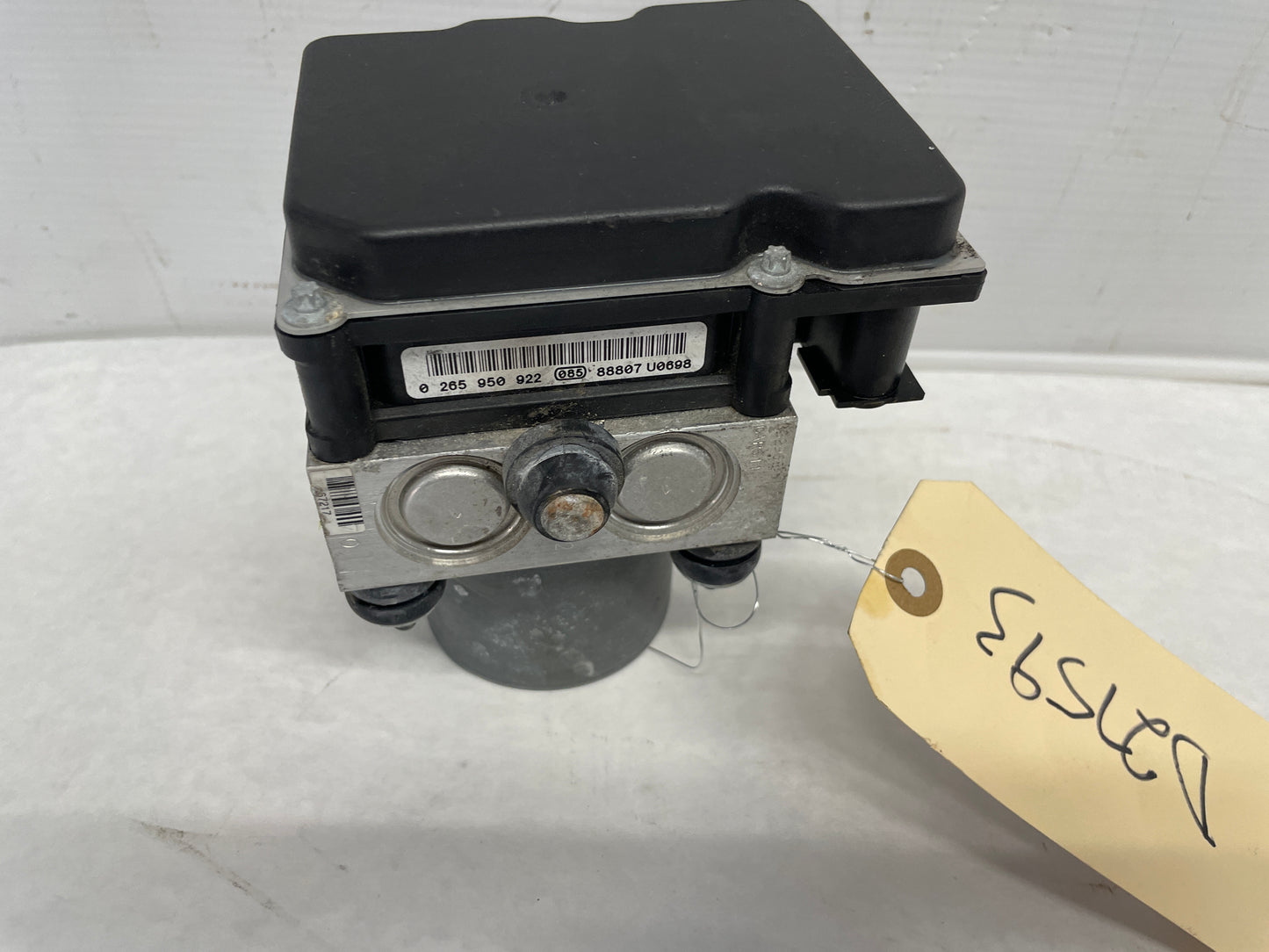 2009 Pontiac G8 ABS Anti Lock Brake Pump Unit Assembly OEM - Day's Parts Yard