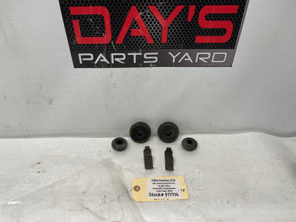 2006 Pontiac GTO Radiator Rubber Bushings Clips Isolators Set OEM