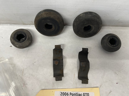 2006 Pontiac GTO Radiator Rubber Bushings Clips Isolators Set OEM