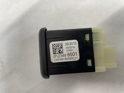 2016 Chevy Camaro SS USB Charger Poet OEM - Day's Parts Yard