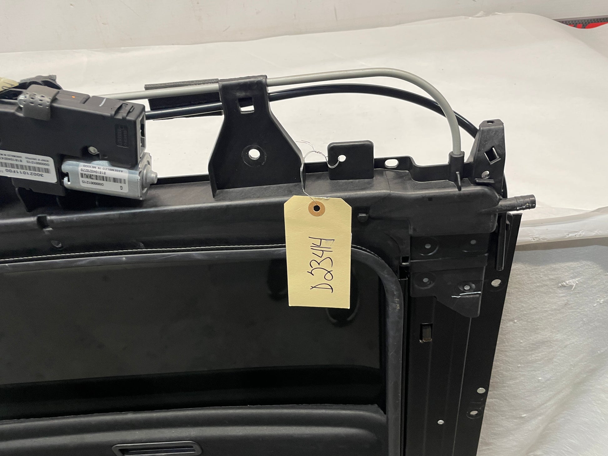 2016 Cadillac ATS-V Coupe Sunroof Sun Moon Roof Assembly OEM - Day's Parts Yard