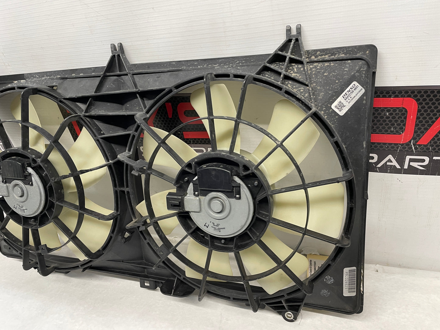 2012 Chevy Camaro SS Dual Radiator Cooling Fans Assembly OEM - Day's Parts Yard