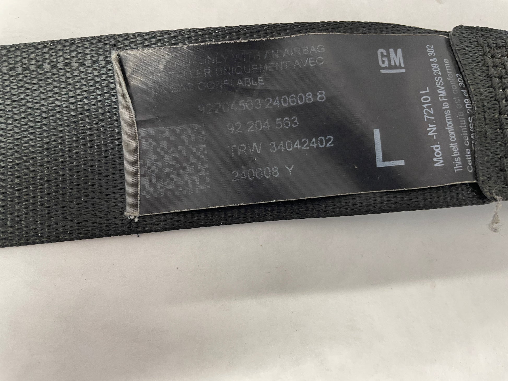 2009 Pontiac G8 RH & LH Front Seat Belts Retractors OEM - Day's Parts Yard