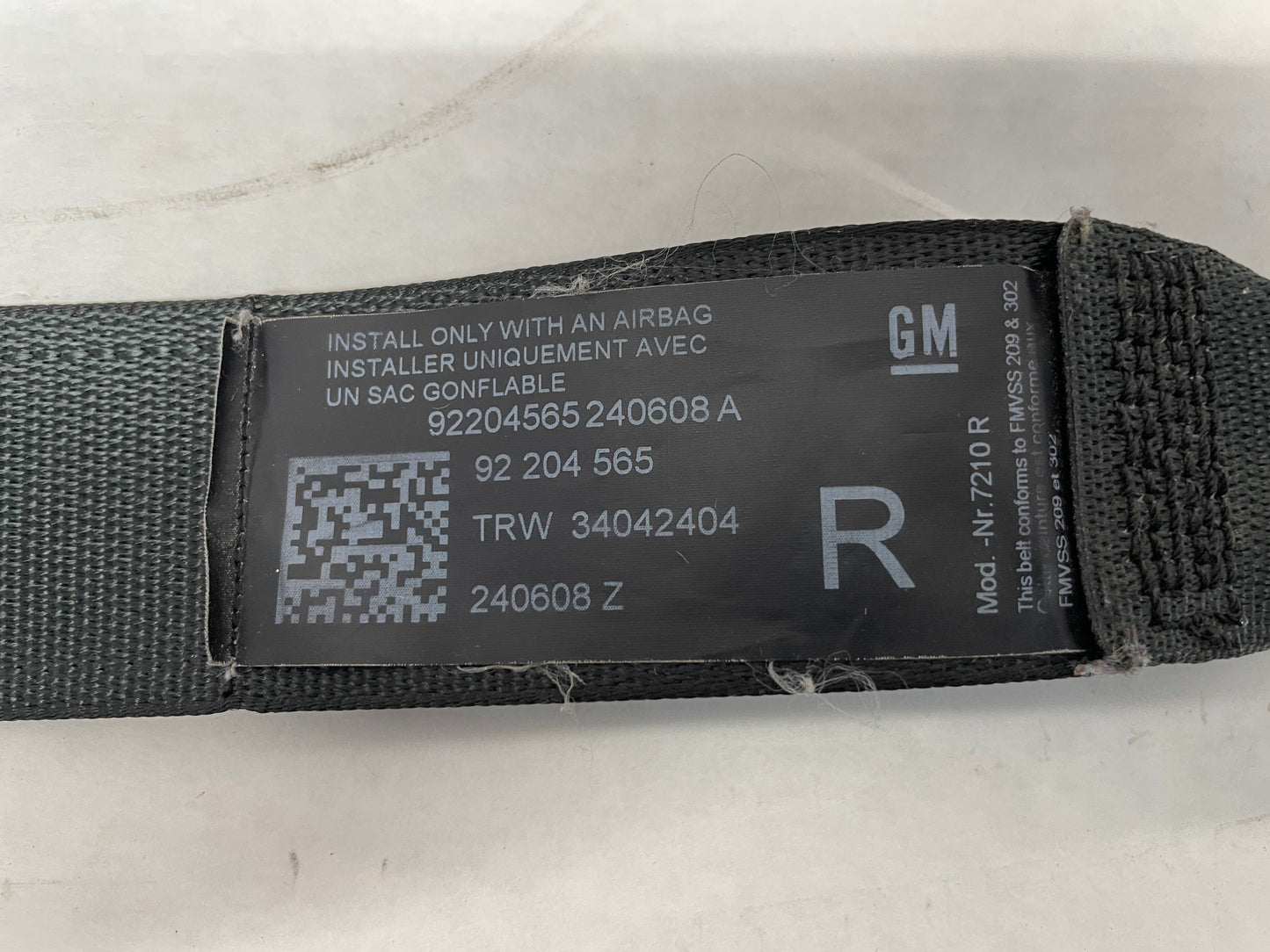 2009 Pontiac G8 RH & LH Front Seat Belts Retractors OEM - Day's Parts Yard