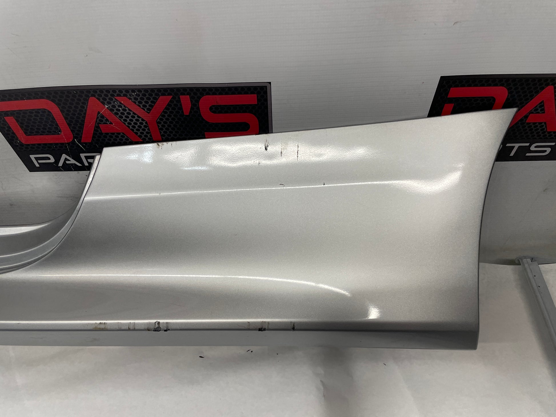 2016 Cadillac ATS-V Coupe LH Driver Side Skirt Rocker Molding Panel OEM - Day's Parts Yard