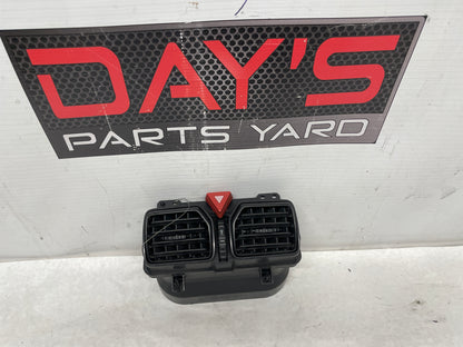 2006 Pontiac GTO Center Dash HVAC Duct Vent w/ Hazard Button Switch OEM