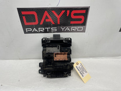 2014 Chevy SS Sedan Engine Bay Fuse Junction Box Block Panel Retainer Block OEM