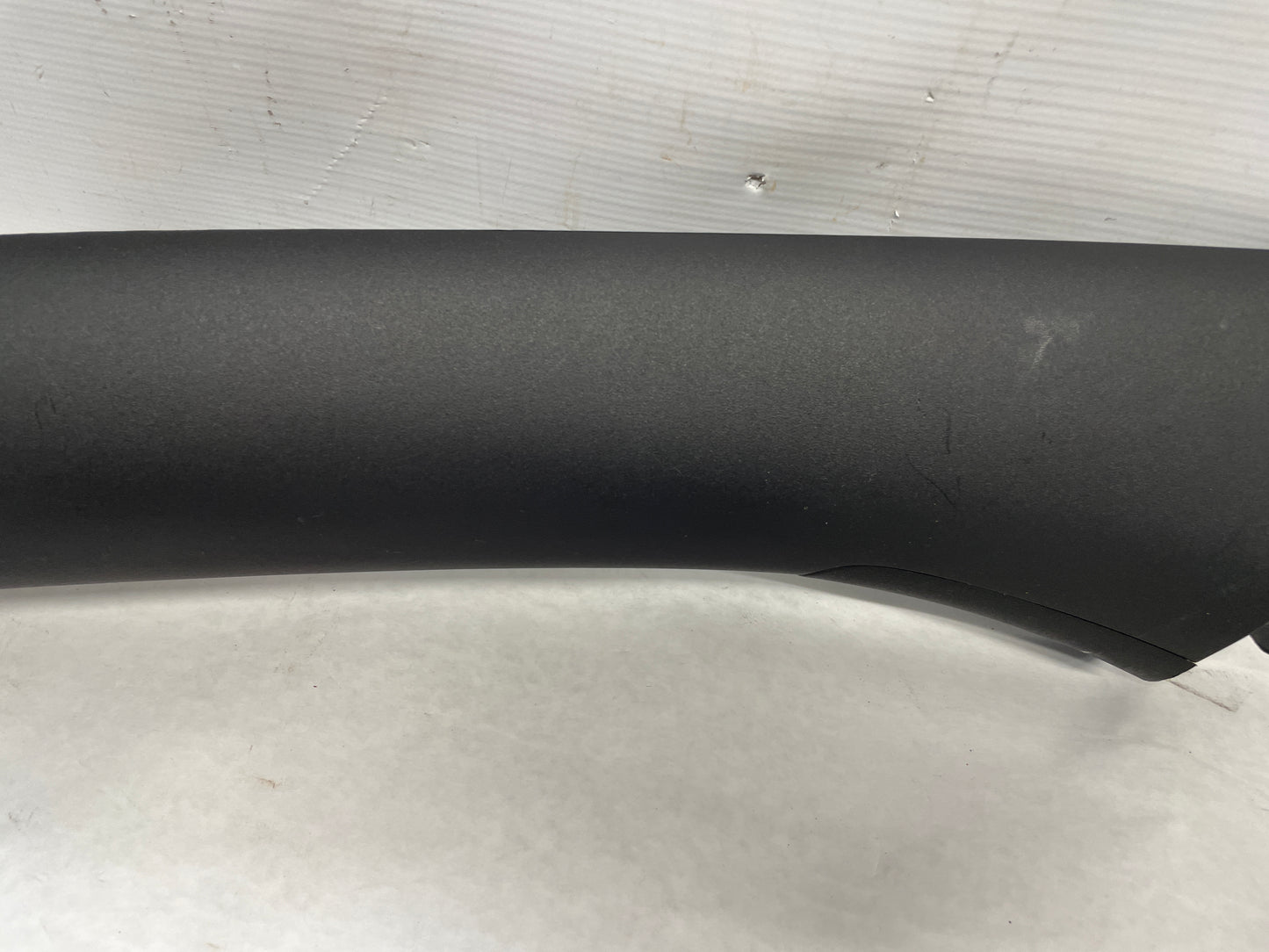 2009 Pontiac G8 RH & LH Interior A Pillar Windshield Trim Molding OEM - Day's Parts Yard