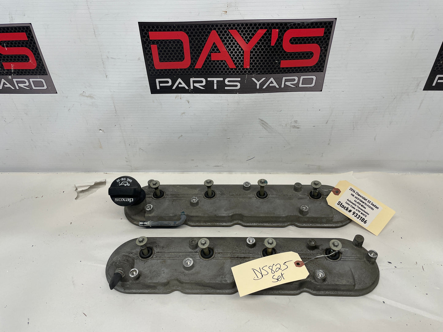 2014 Chevy SS Sedan Valve Cover Set OEM LS1 LS2 LS3 LS6 - Day's Parts Yard