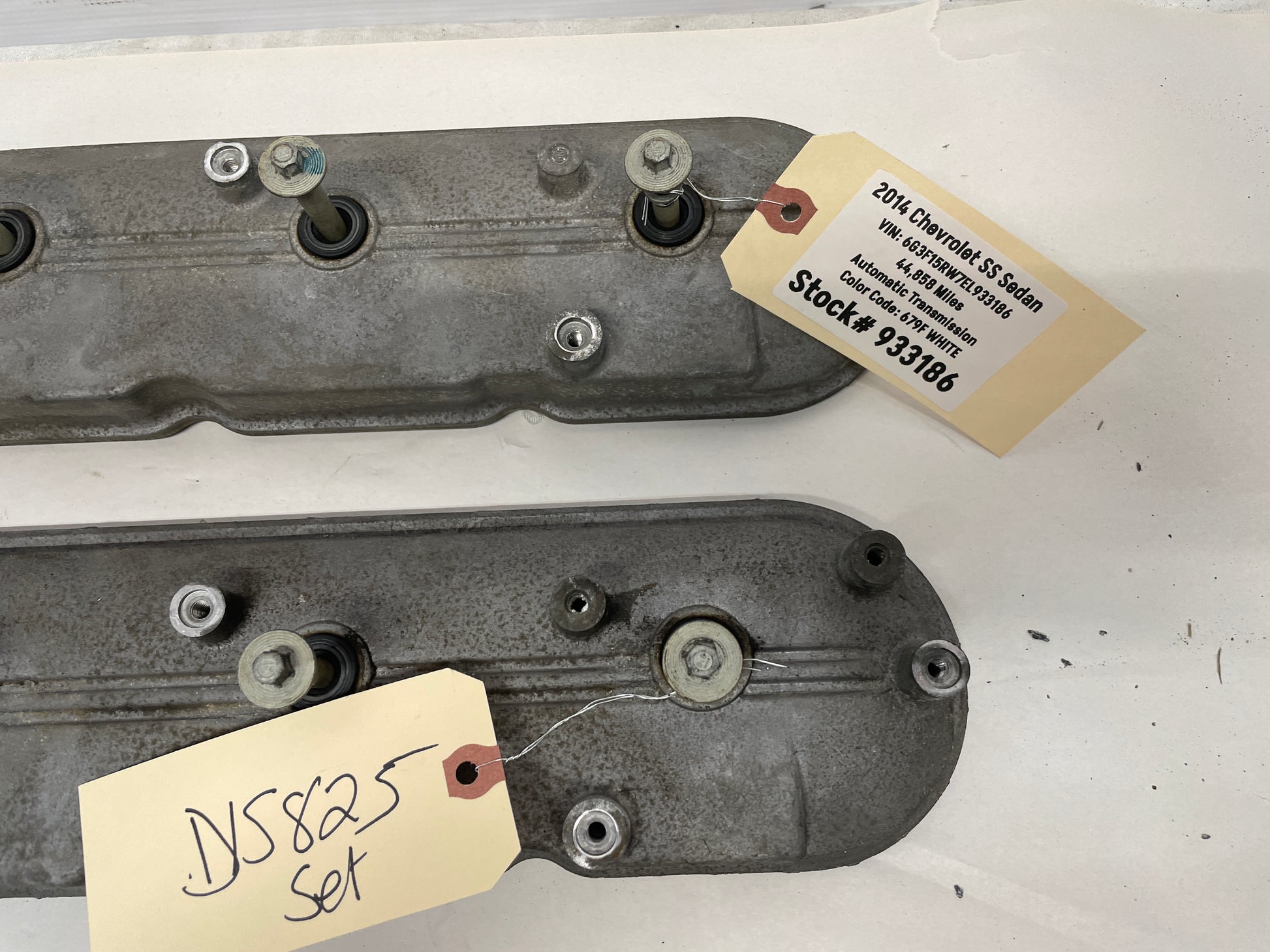 2014 Chevy SS Sedan Valve Cover Set OEM LS1 LS2 LS3 LS6 - Day's Parts Yard