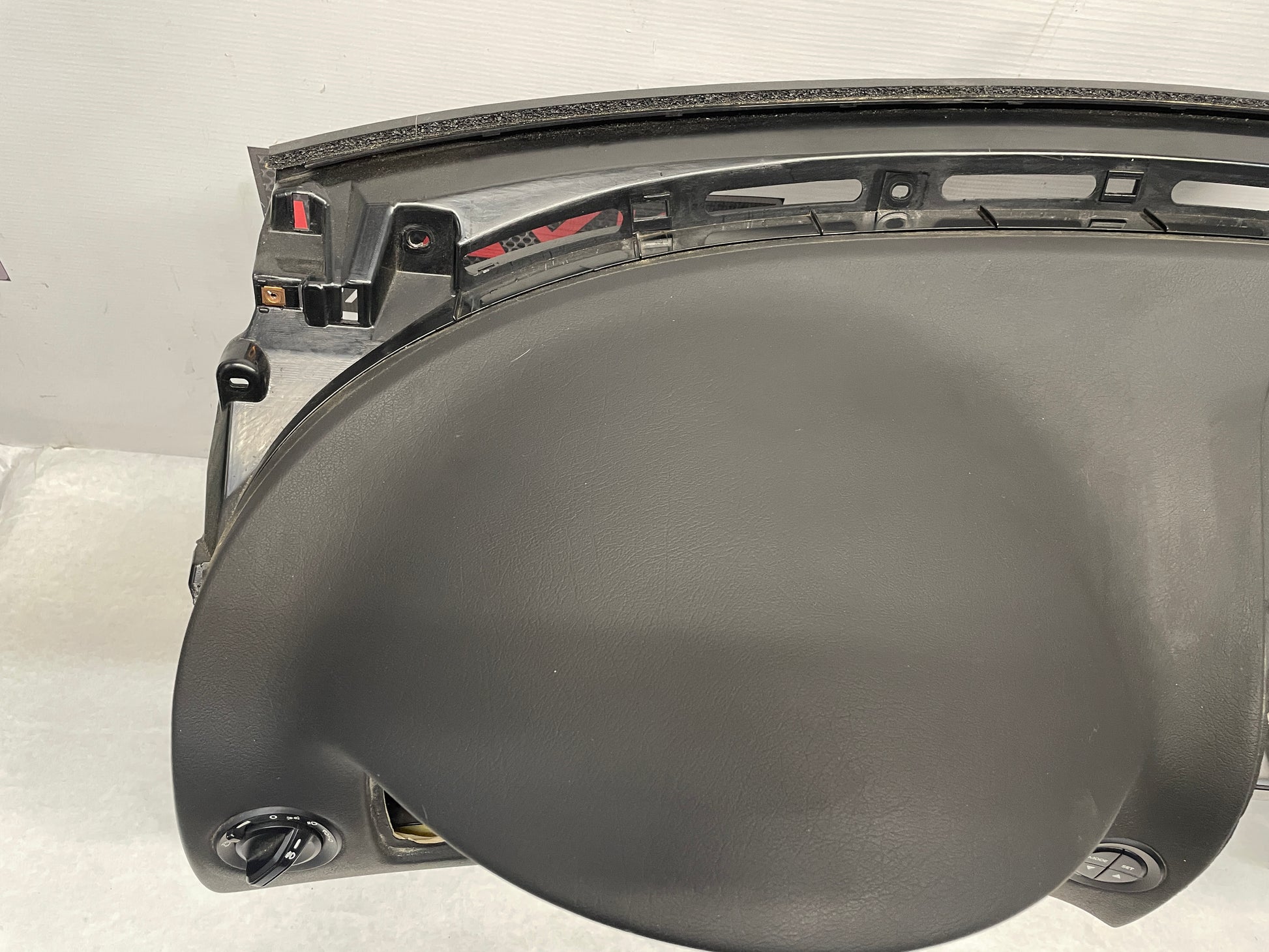 2005 Pontiac GTO Dash Pad Board OEM - Day's Parts Yard