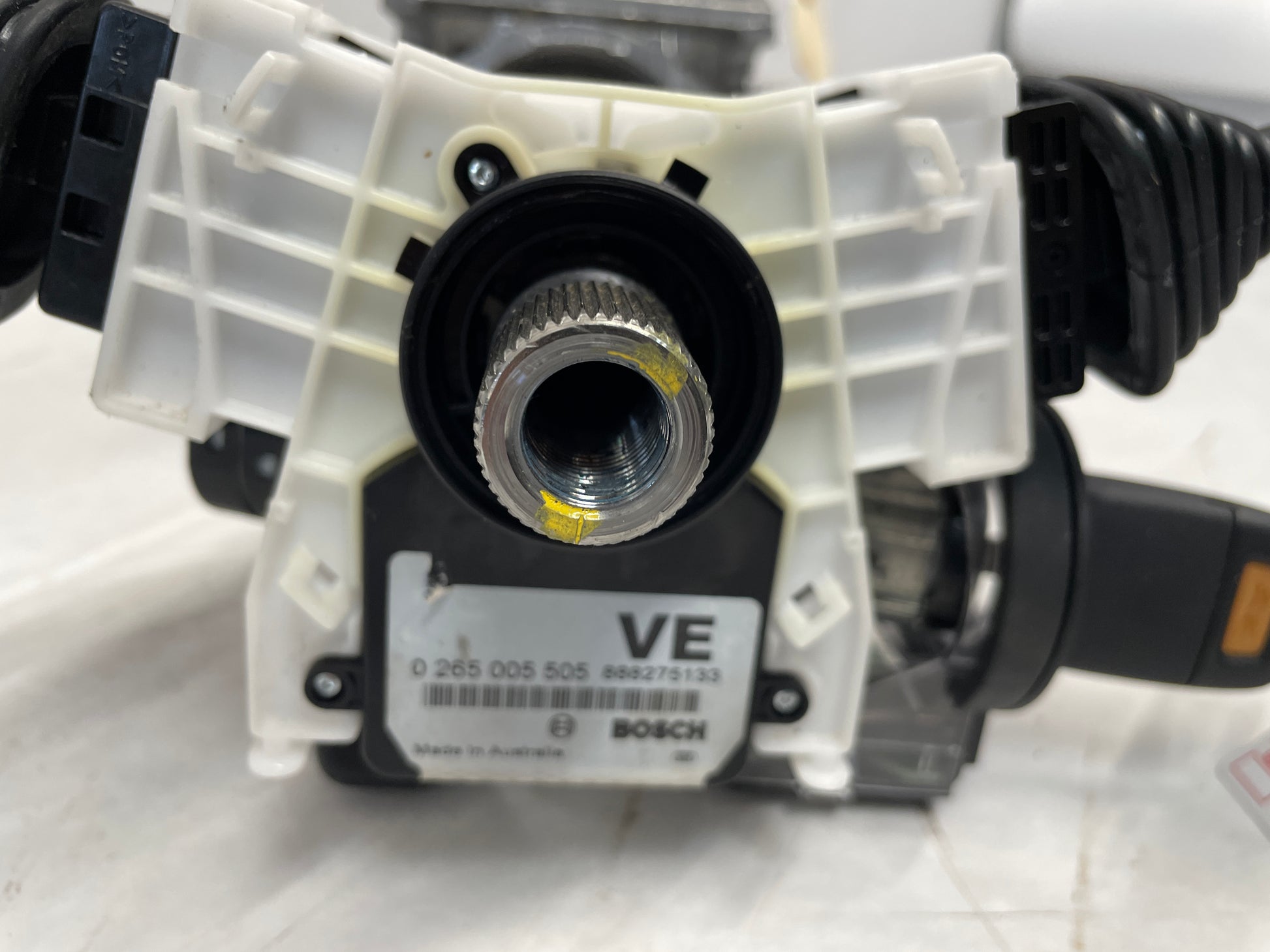 2009 Pontiac G8 Steering Column w/ Key Assembly OEM - Day's Parts Yard