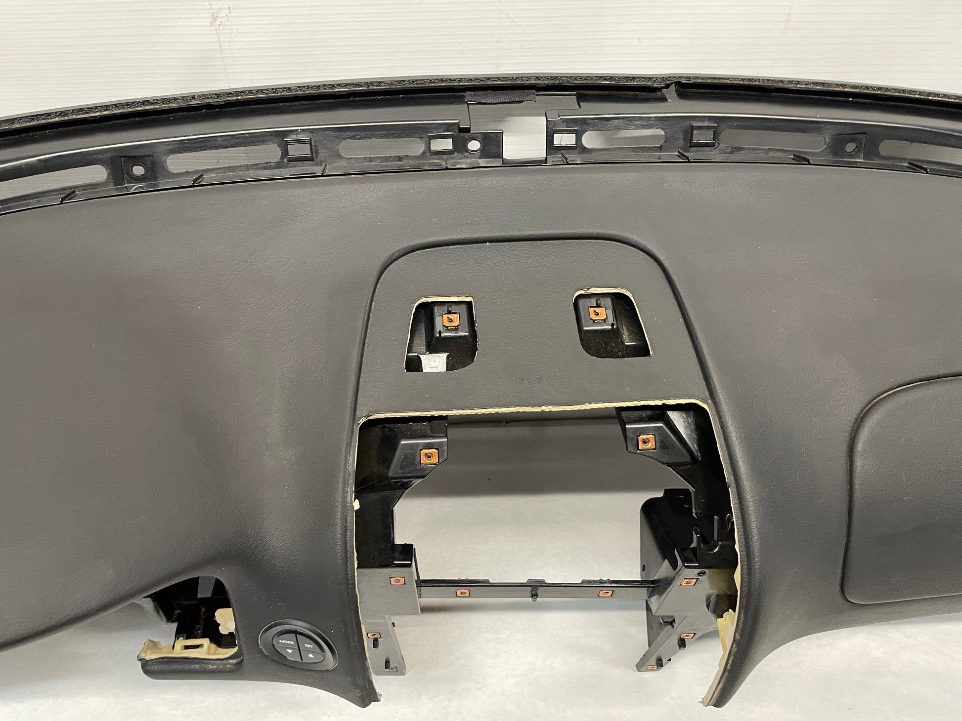 2005 Pontiac GTO Dash Pad Board OEM - Day's Parts Yard