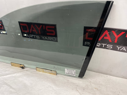 2006 Pontiac GTO LH Driver Front Door Window Glass OEM