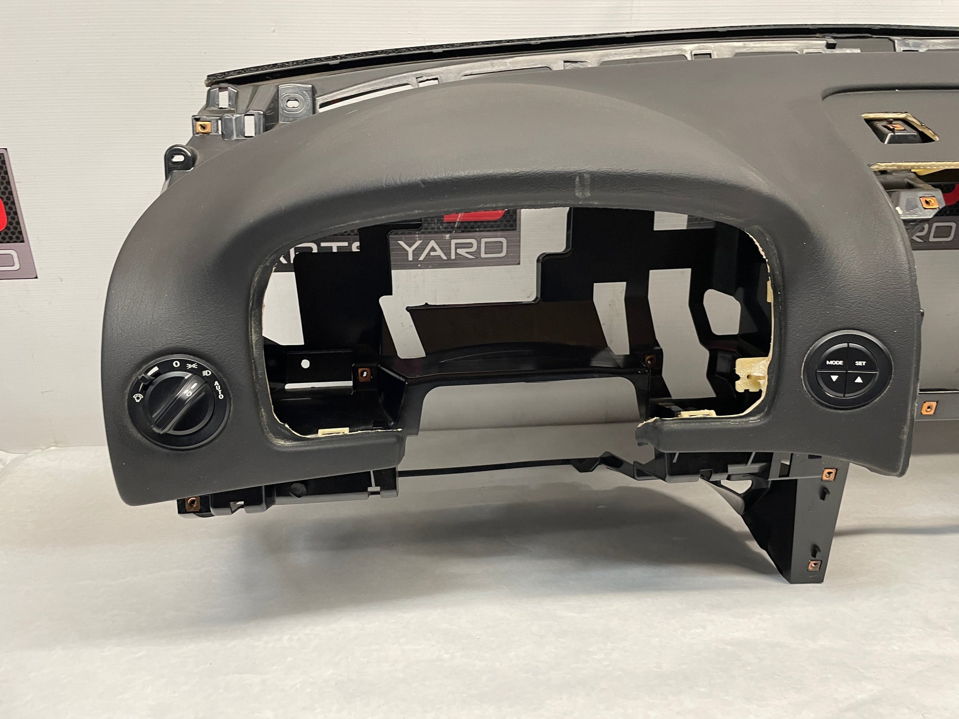 2005 Pontiac GTO Dash Pad Board OEM - Day's Parts Yard