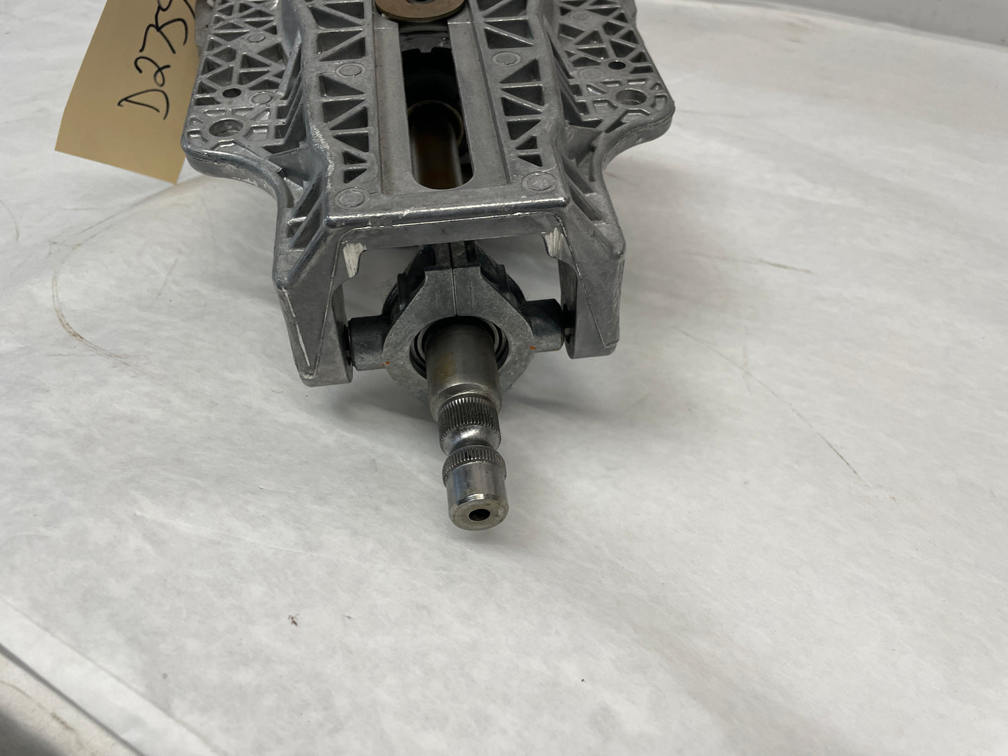 2009 Pontiac G8 Steering Column w/ Key Assembly OEM - Day's Parts Yard