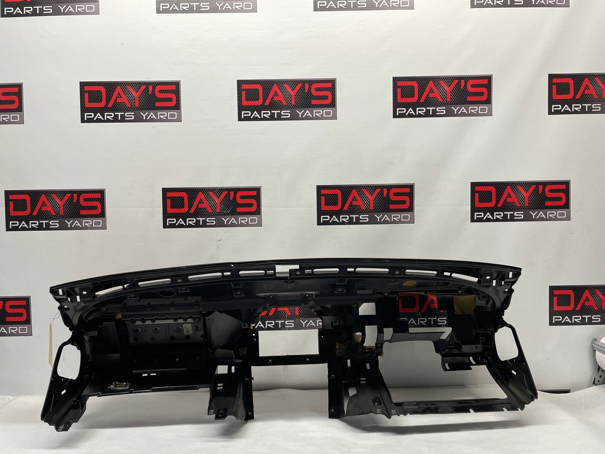 2005 Pontiac GTO Dash Pad Board OEM - Day's Parts Yard