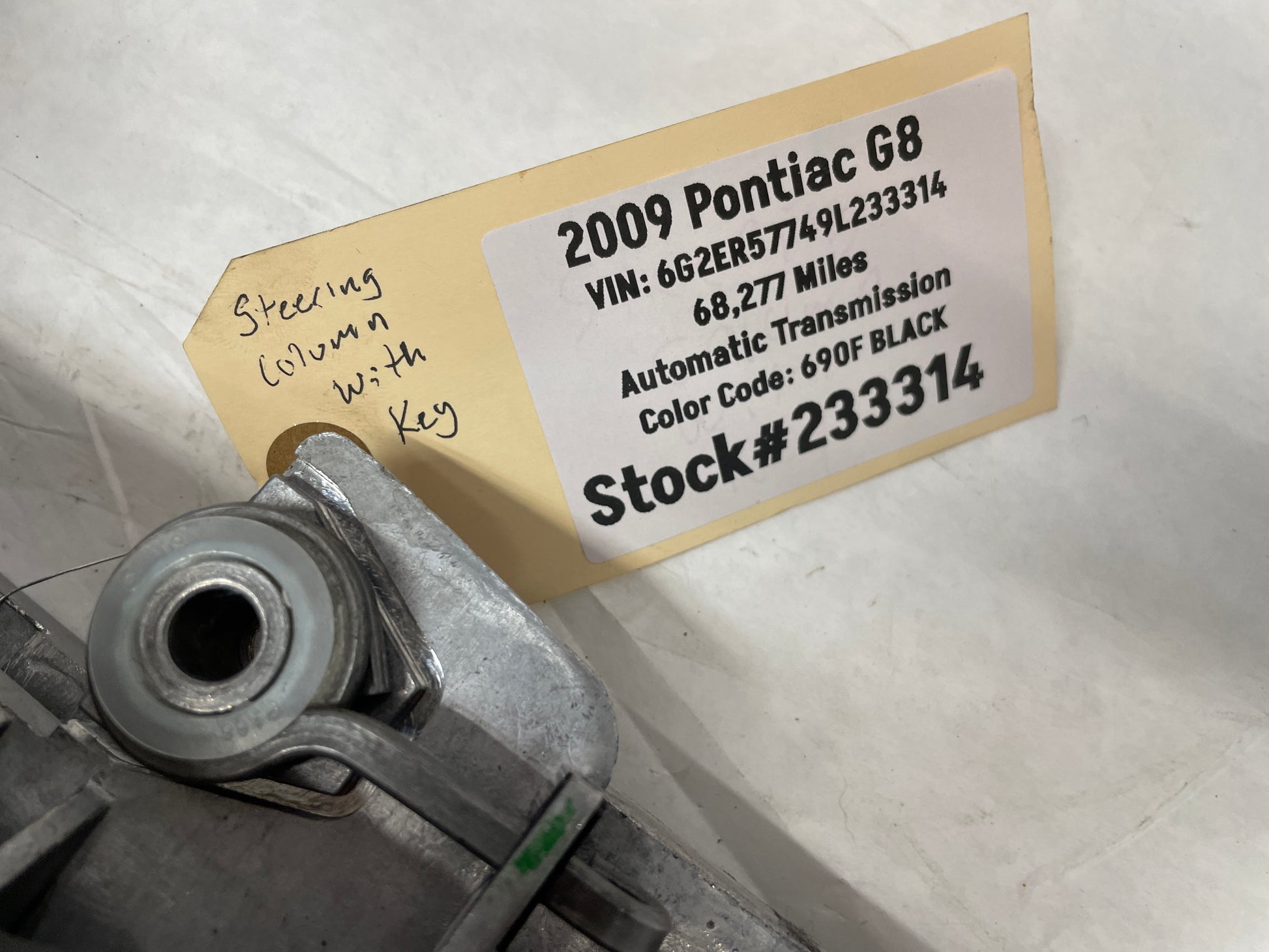 2009 Pontiac G8 Steering Column w/ Key Assembly OEM - Day's Parts Yard