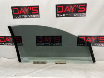 2006 Pontiac GTO LH Driver Front Door Window Glass OEM