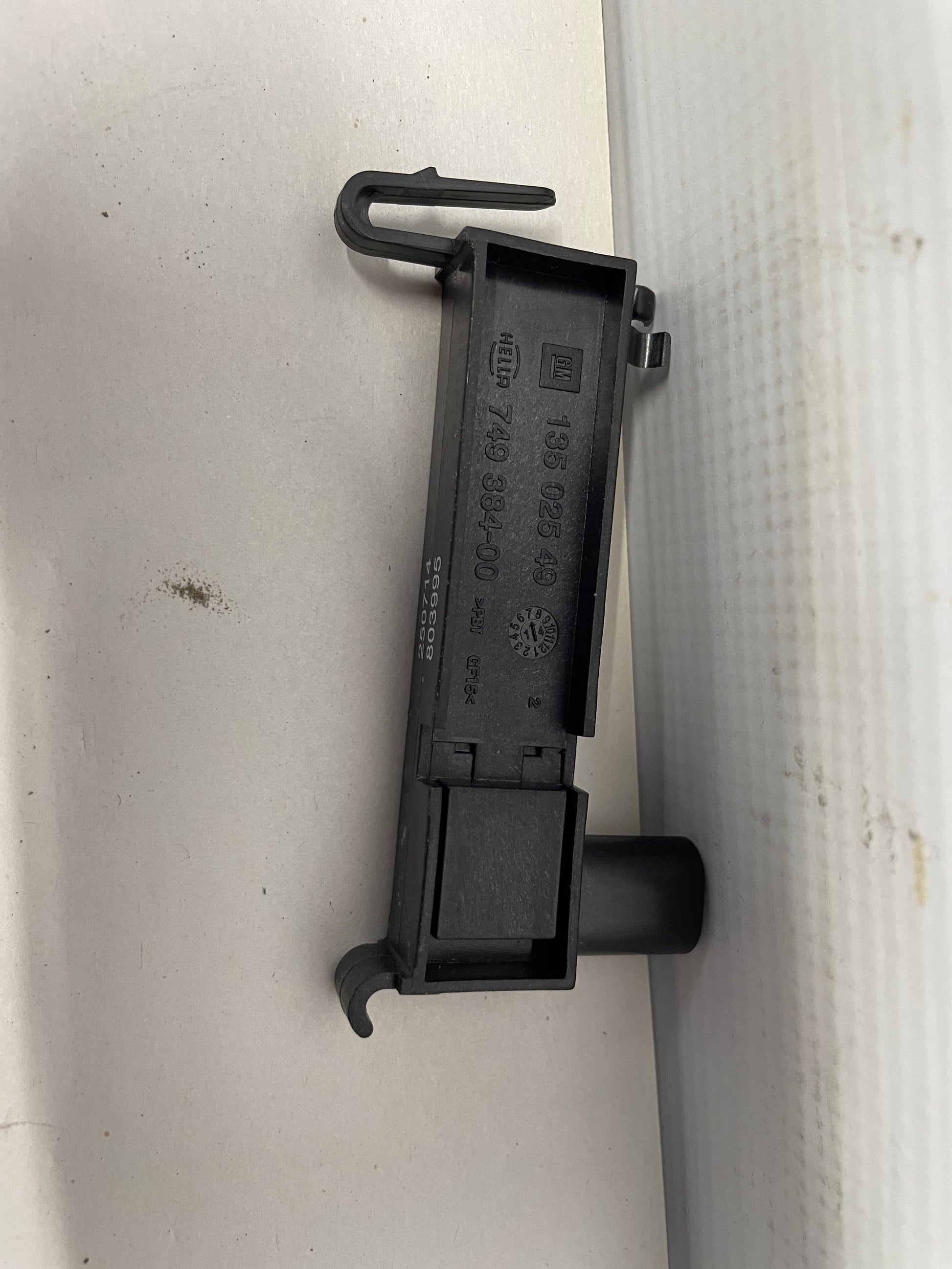 2015 Chevy SS Sedan Keyless Entry Antenna Transmitter OEM - Day's Parts Yard